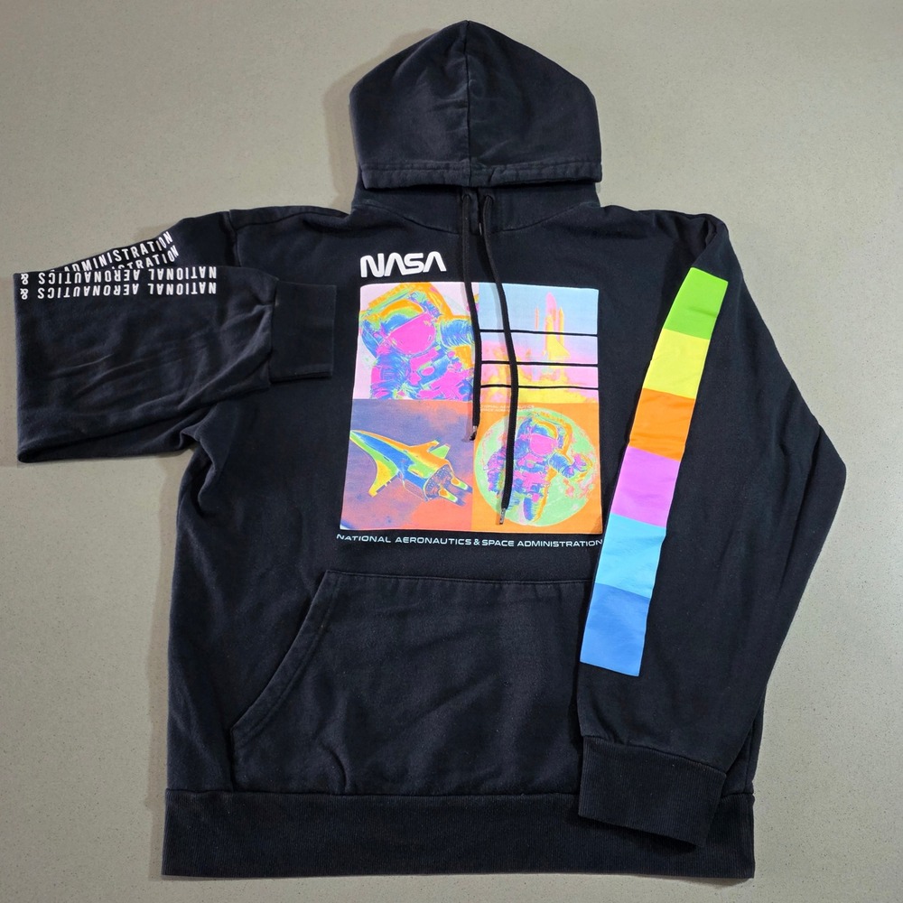Hyper Space NASA Graphic Hoodie Mens Large Black Vaporwave Astronaut Sweatshirt